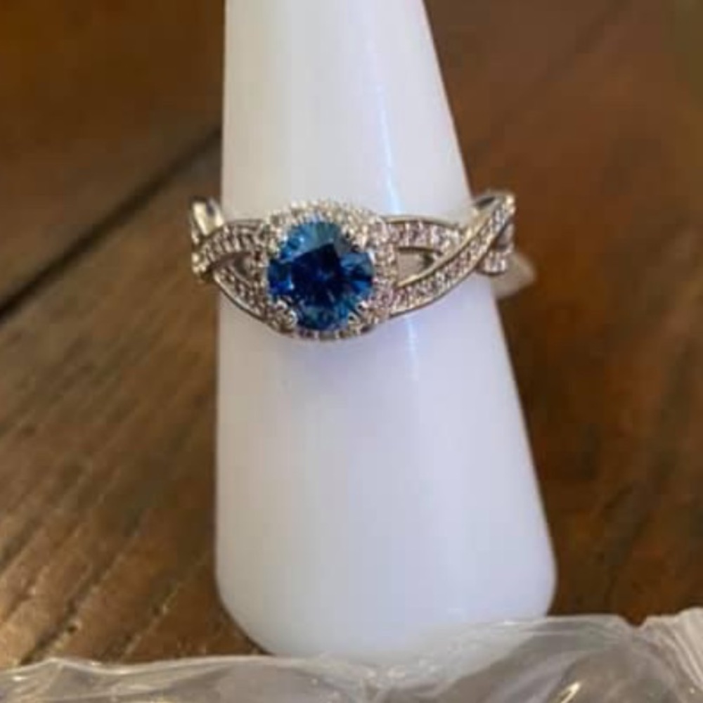 Pretty blue stone ring